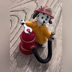 Hallmark Keepsake Christmas‎ Ornament|2000|Firefighter Dousin Dalmatian